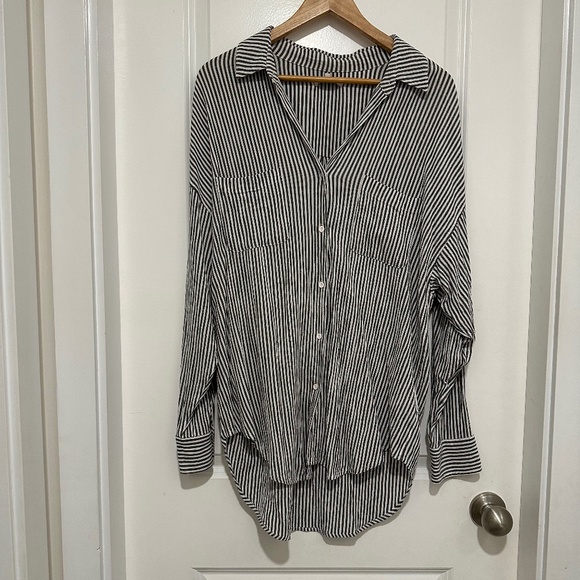 Z Supply | Women’s Long Sleeve Gray and White Stripe Button Down Shirt - Picture 5 of 8